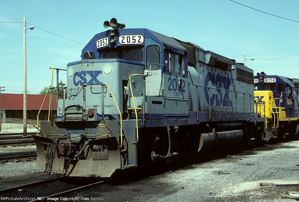 CSX 2052